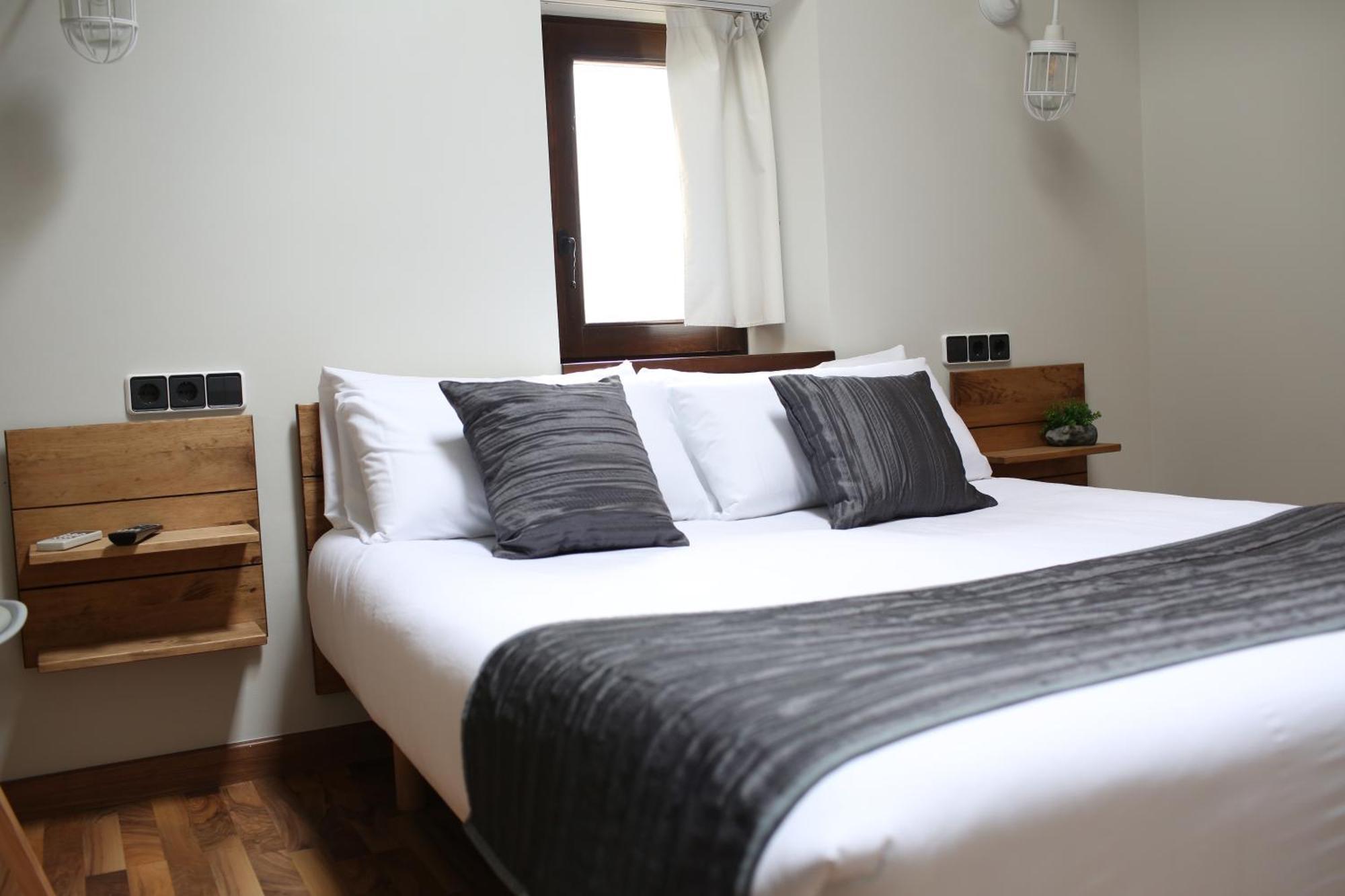 Hotel Priorat Boutique Llorenc del Penedes Exterior foto